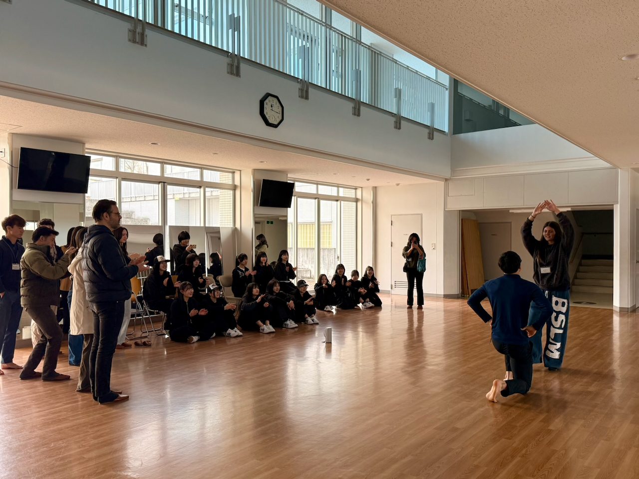 Cultural exchange during the Chino school visit